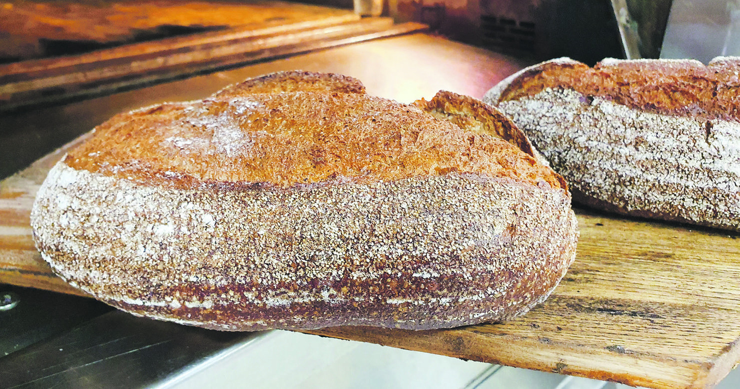 Einsiedler Vollkornbrot aus  regionalen Zutaten