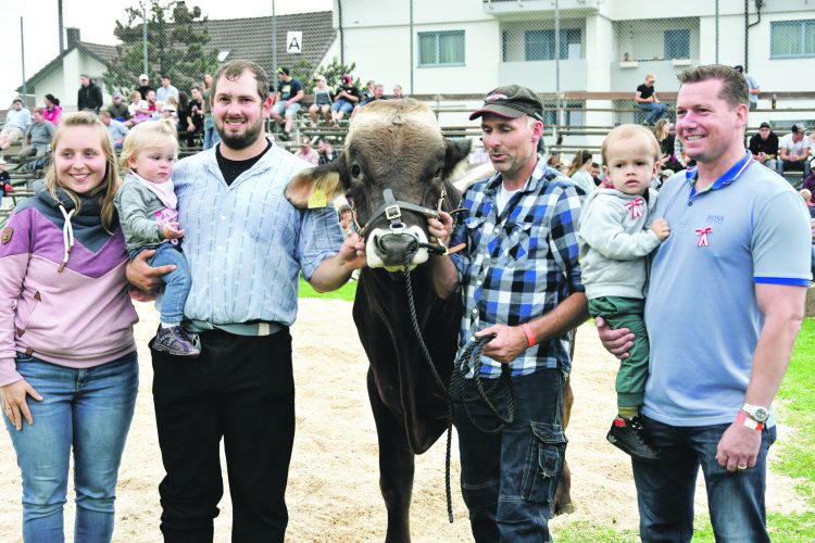 Adrain Steinauer gewinnt Muni Hector: Heute lesen, was morgen im EA steht