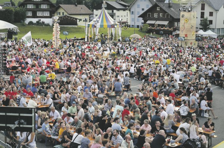 Perfektes Wetter und 3500 Gäste  sorgten für Traumkulisse