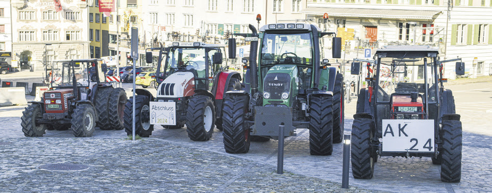 Von Traktoren und langen Abendkleidern