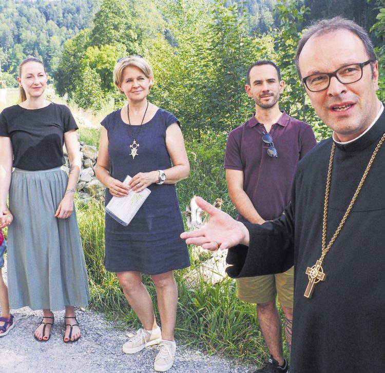 Wildbiendli-Paradies «feierlich summend» eröffnet