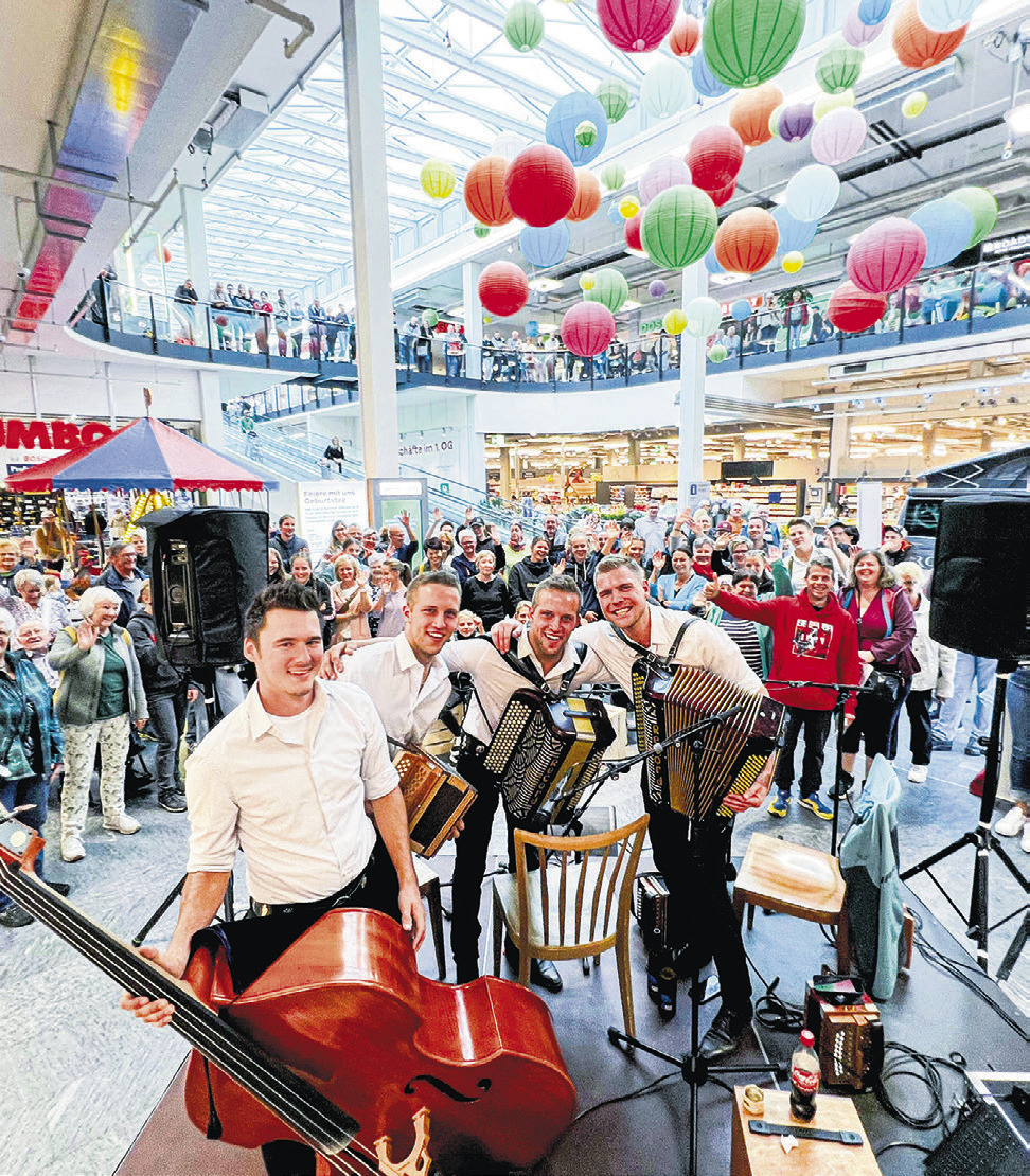 Hess-Rusch-Hegner «rockten» den Seewen Markt