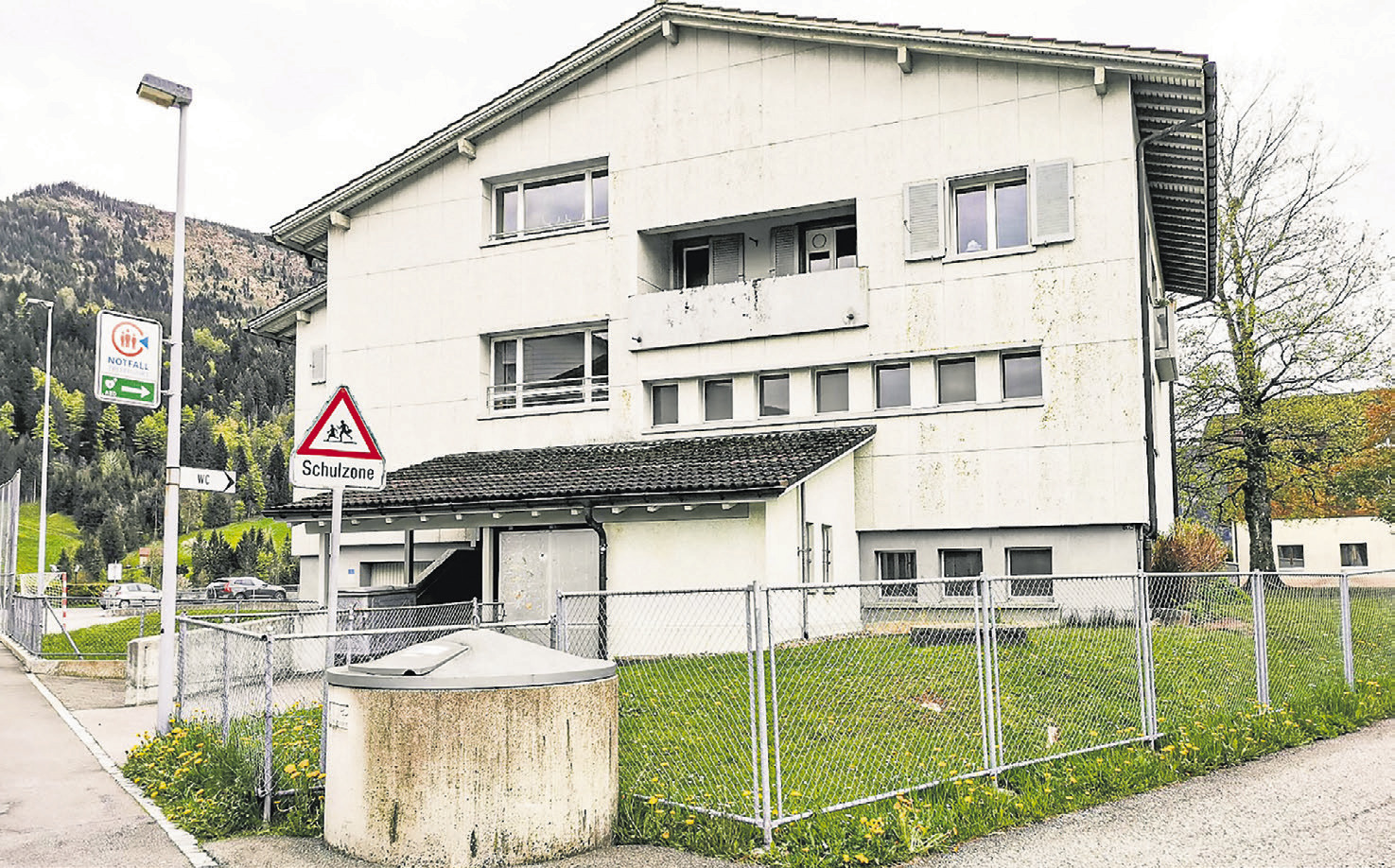 SVP Einsiedeln fordert ein Nein zur Sachvorlage Schulhaus Trachslau