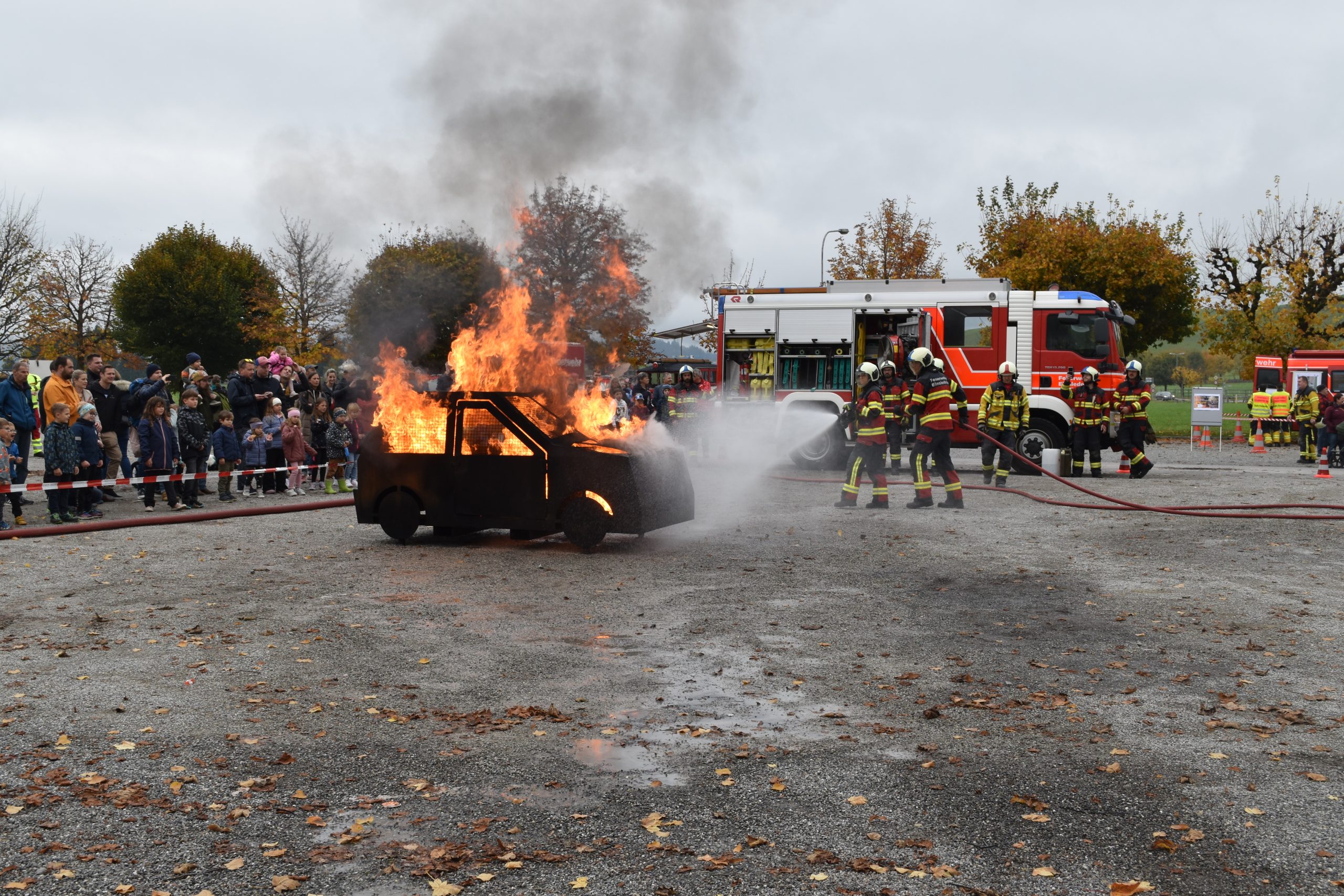 Die Stützpunktfeuerwehr hautnah im Einsatz erlebt – Heute lesen, was morgen im EA steht.